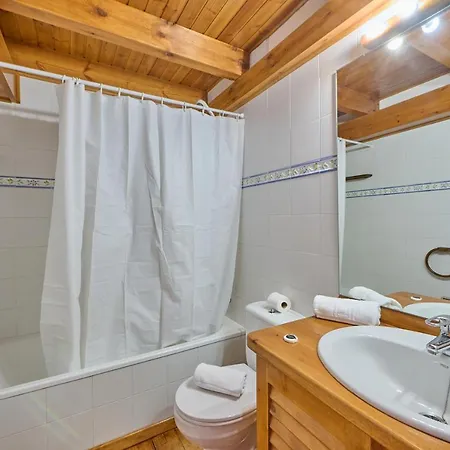 Holiday home Adosada En Con Jardin Palau-de-Cerdagne